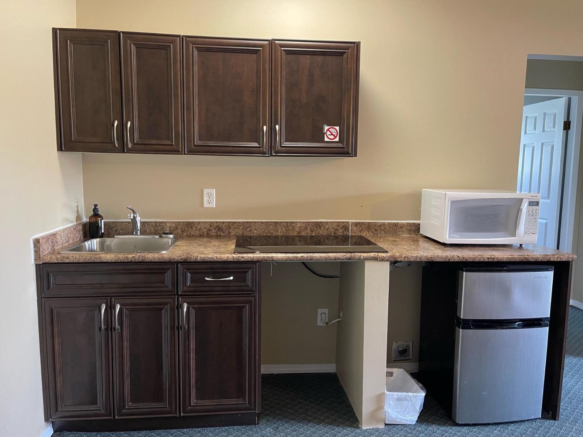 Diplomat Motel Nanaimo Ngoại thất bức ảnh